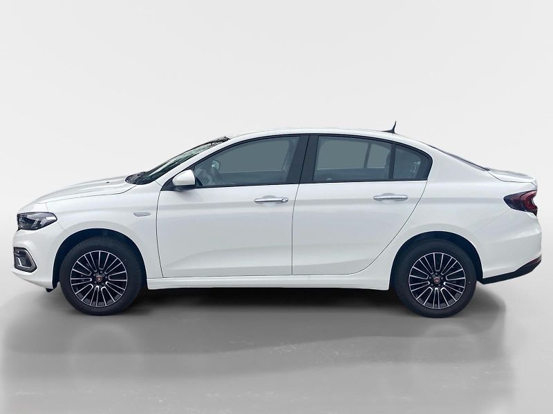 Fiat Tipo (2025) Sedan Urban 1.6 MultiJet 130k  - fotka 2 z 15