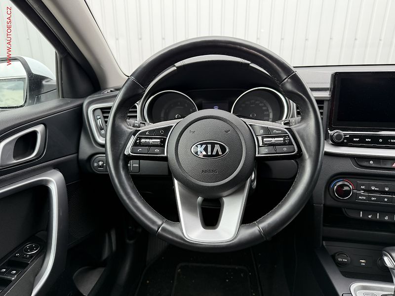 Kia Ceed (2021) 1.4 T-GDi, 2.maj,ČR, AT, LED - fotka 12 z 18