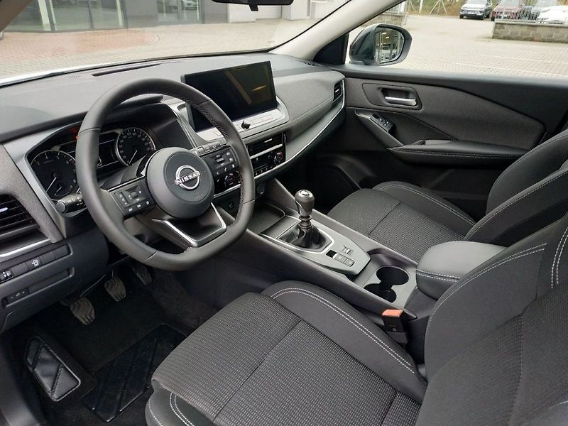 Nissan Qashqai 1.3mHEV,2WD, MT, Acenta, SKLAD - fotka 10 z 26