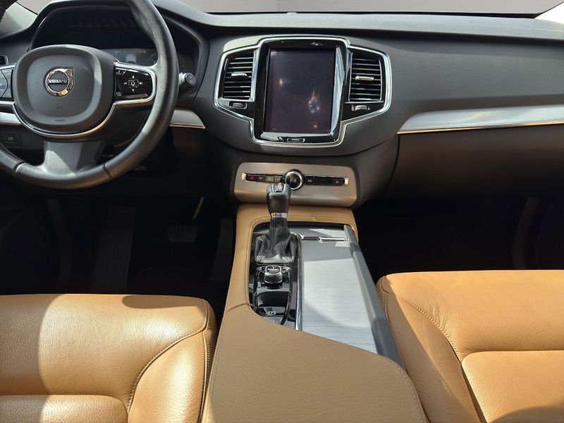 Volvo XC90 (2015) D5 AWD MOMENTUM AUT CZ - fotka 15 z 30