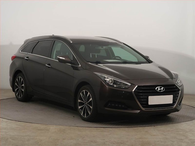 Hyundai i40 (2016) 1.7 CRDi, Navi, Tempomat - fotka 1 z 17