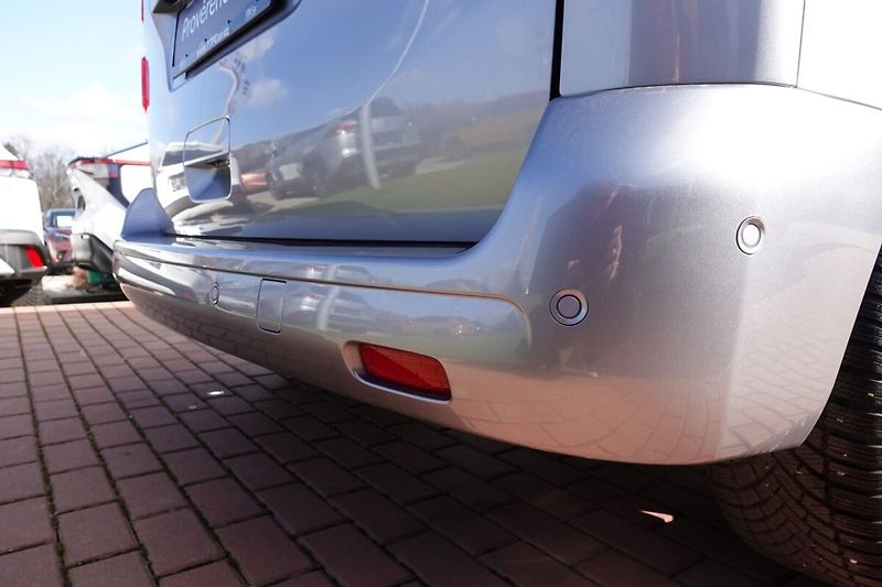 Toyota ProAce Verso 2.0L Diesel 144 PS 5D L1 6 MT - fotka 31 z 34