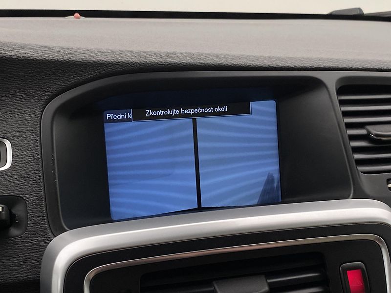 Volvo S60 D3 SUMMUM AUT  - fotka 41 z 46