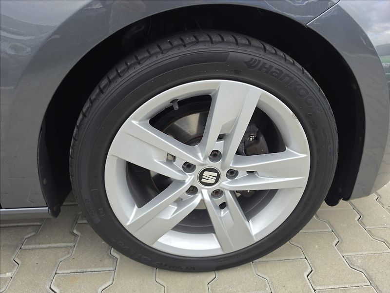 Seat Leon 1,4 TSi 92KW FR LED NAVI KŮŽE - fotka 43 z 49
