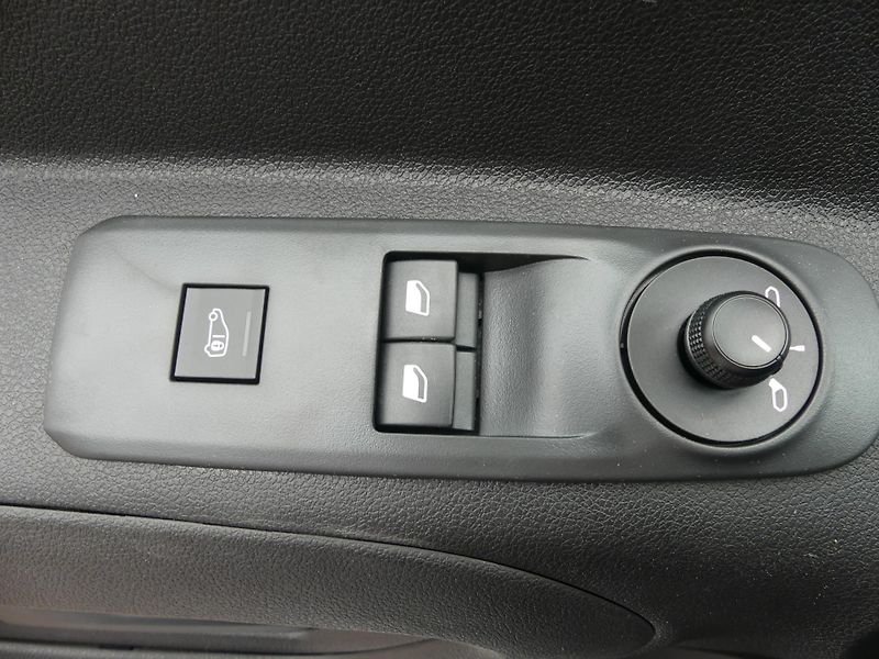 Citroën Berlingo (2026) VAN L1 650 BlueHDi 100 MAN6 - fotka 14 z 14
