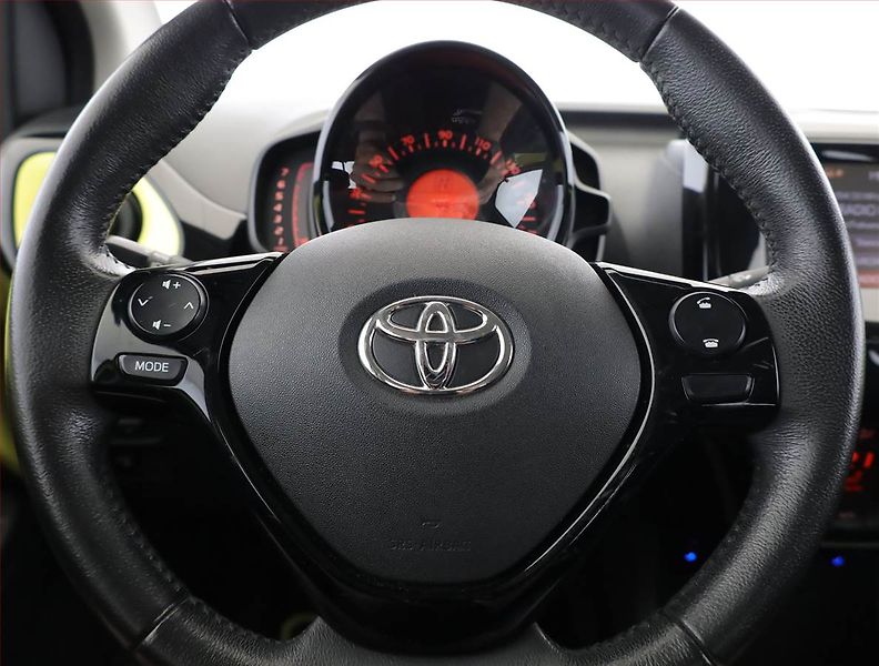 Toyota Aygo (2016) 1.0 VVT-i, Automat, ČR,1.maj - fotka 8 z 18