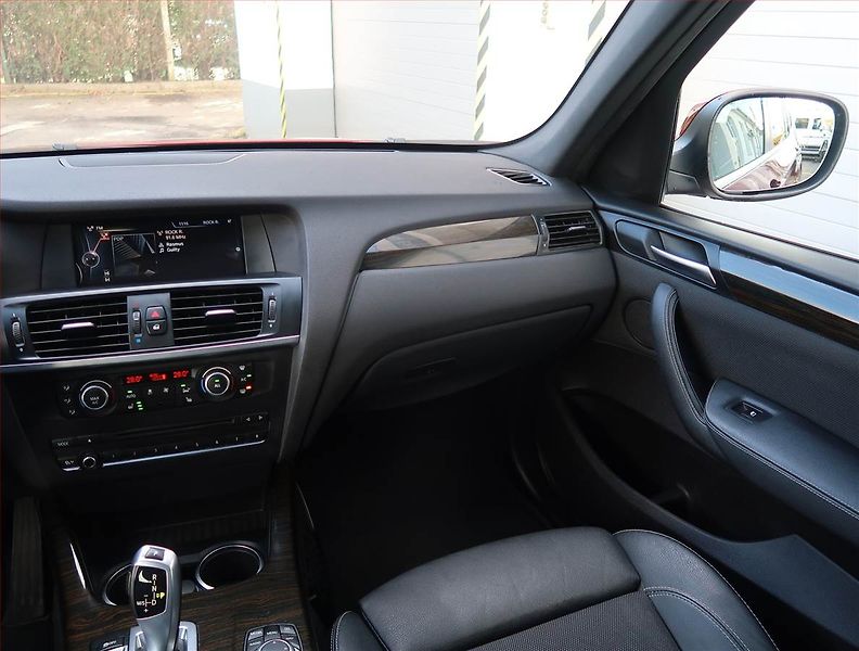 BMW X3 (2013) xDrive20d, 4X4, Automat, ČR - fotka 8 z 25