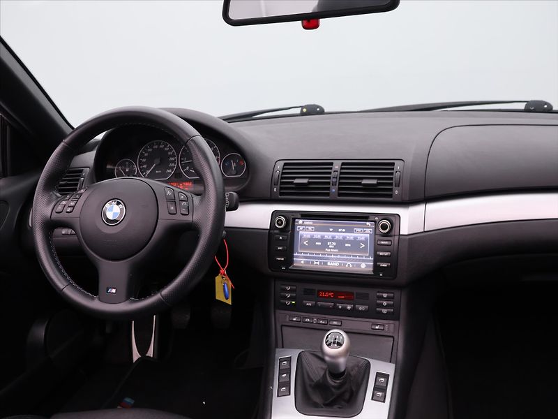 BMW Řada 3 3.0 330i 170kW Mpaket BiXenon - fotka 21 z 28
