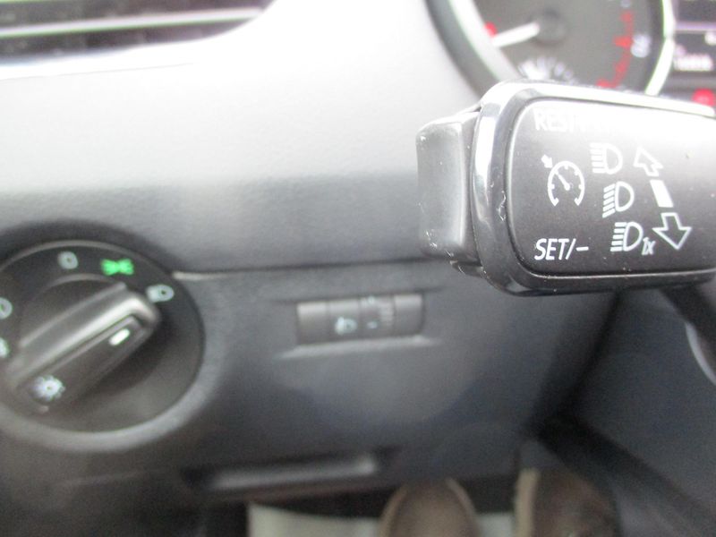 Škoda Octavia 1.2TSi 81kW AMB VÝHŘEV 2x PNEU - fotka 21 z 48