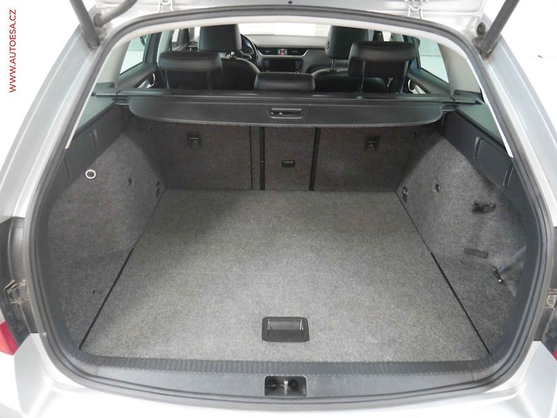 Škoda Octavia (2015) 1.6 TDi, DSG, navi - fotka 7 z 29