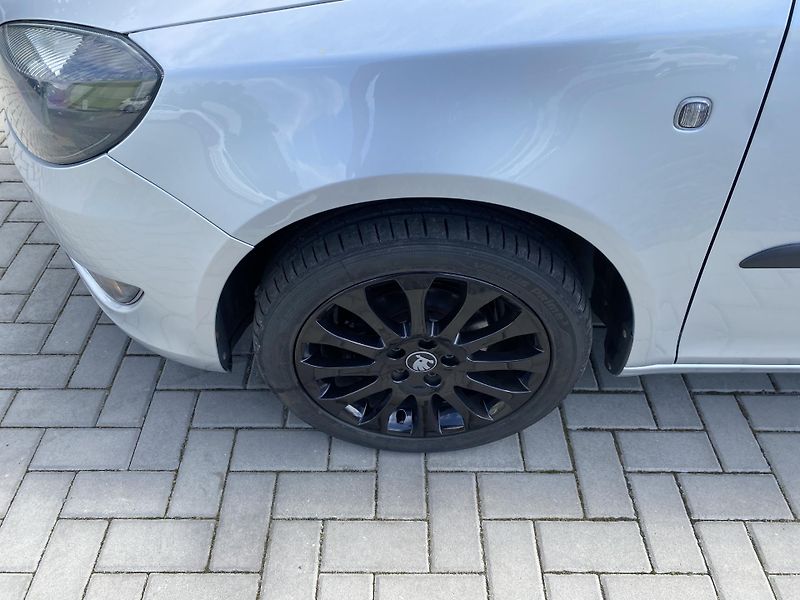 Škoda Roomster 1.2 TSI 63kW-1xMAJ.- 81 000KM - fotka 9 z 42