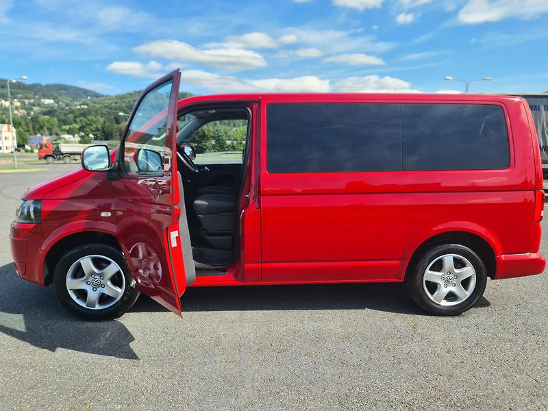 Volkswagen Multivan (2011) 2.0 TDi 103-KW WEBAST OLOMOUC - fotka 10 z 109
