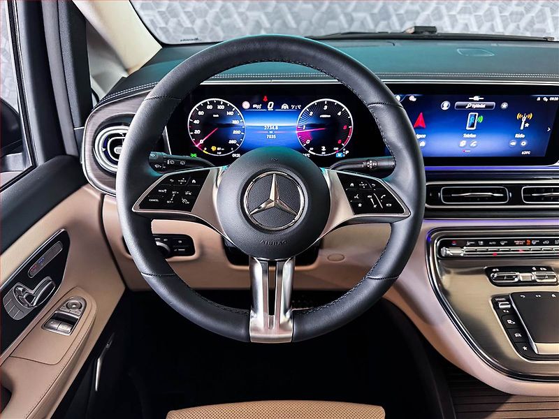 Mercedes-Benz Třídy V (2025) 300 d 4MATIC, ČR, 1Maj, DPH - fotka 16 z 25