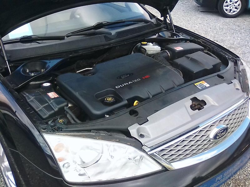 Ford Mondeo (2007) 1.8i 16V Ghia , závěs - fotka 34 z 35