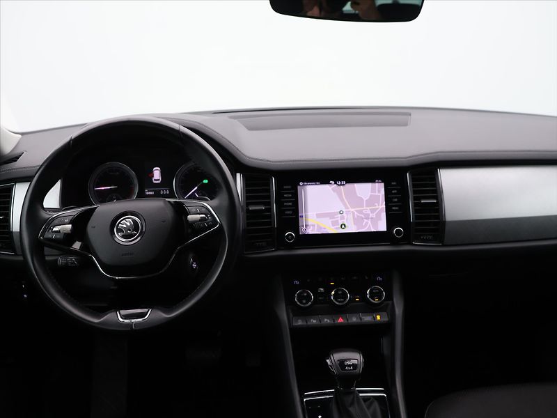 Škoda Kodiaq 2,0 TDI 147kW 4x4 DSG DPH - fotka 17 z 24