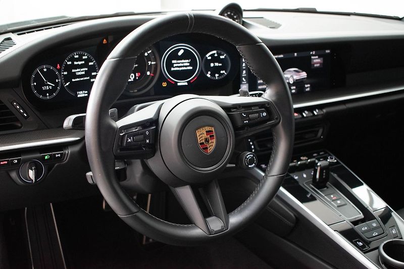 Porsche 911 CARRERA S - fotka 16 z 34