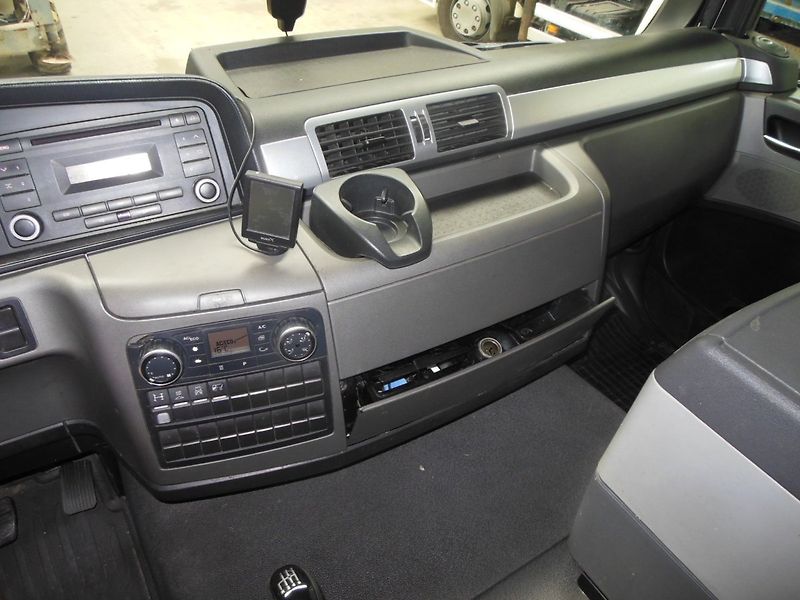 MAN TGL 12.220 BL, Spací kabina, D-hol - fotka 32 z 35