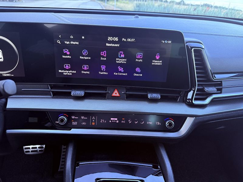 Kia Sportage (2023) - fotka 7 z 41
