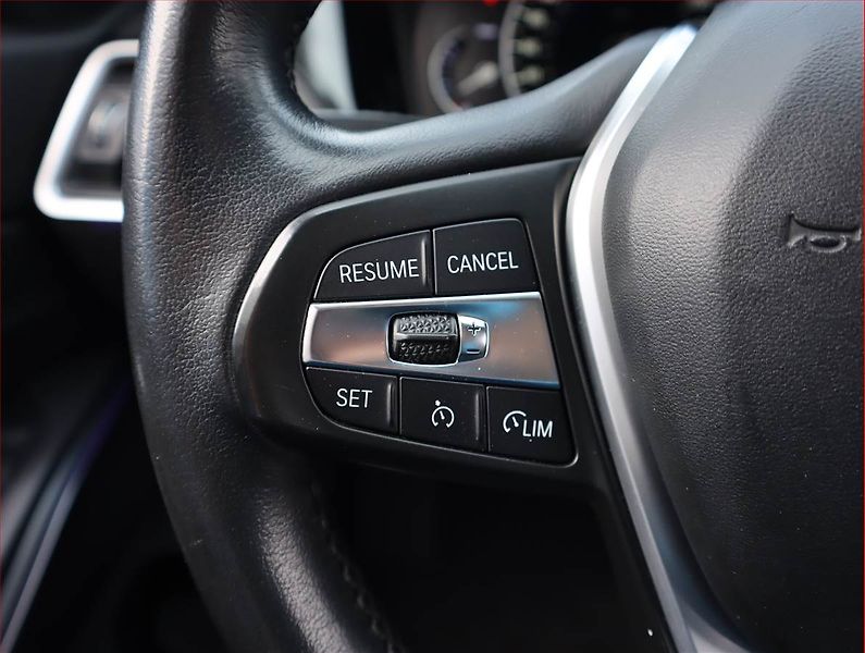 BMW Řada 3 (2019) 320 d xDrive - fotka 17 z 21