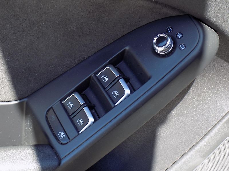 Audi A5 2,0 TDI S-LINE, ALCANTARA, TOP - fotka 43 z 50