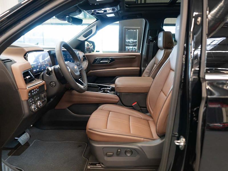 Chevrolet Tahoe (2026) 6.2 V8 High Country - fotka 18 z 47