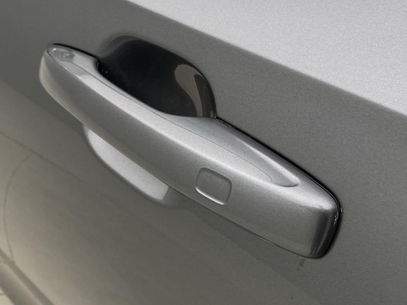 Volvo V90 D4 MOMENTUM AUT - fotka 24 z 48