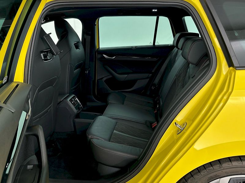 Škoda Octavia (2025) Combi DSG 2.0TSI 195kW RS - fotka 8 z 38