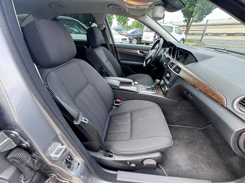 Mercedes-Benz Třídy C (2011) 200 1,8 CGI 135 KW ROZVODY - fotka 38 z 50