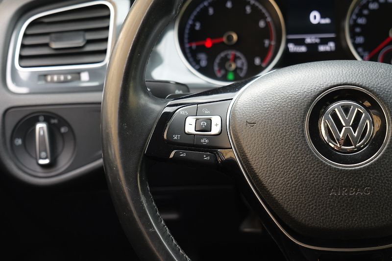 Volkswagen Golf 1.5 TGI DSG Adapt. Tempomat - fotka 17 z 29