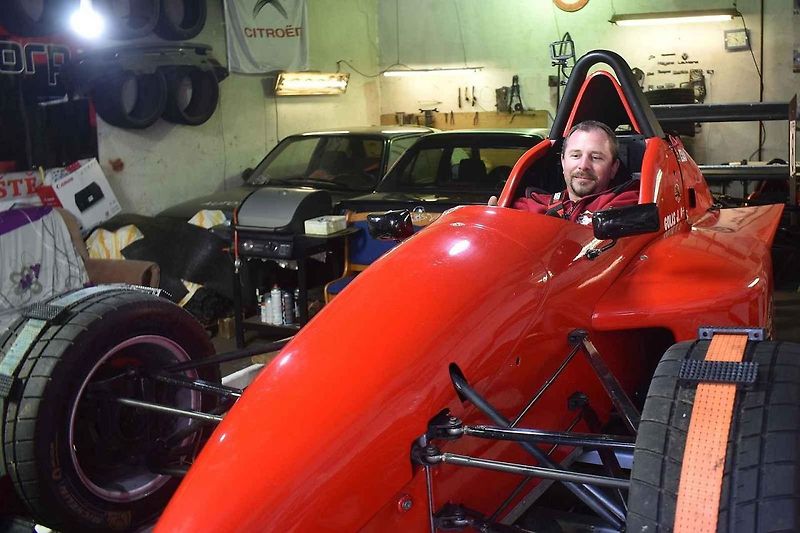 S formulí do vrchu? Při smyku už vím, že mě to bude stát balík, říká pilot ze Senetářova Jan Golis.