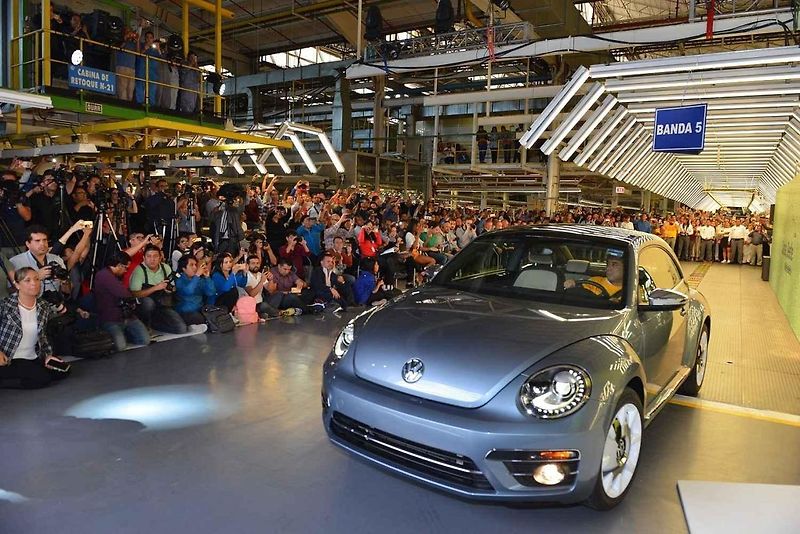 Zahájení výroby vozu VW Brouk