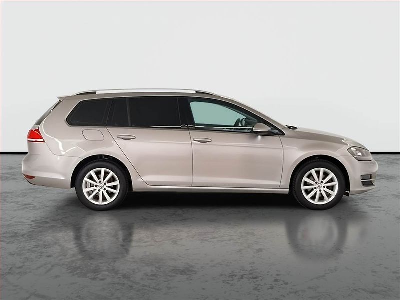 Volkswagen Golf (2015) Comfortline 1.2 TSI, Automat - fotka 6 z 22