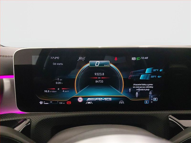 Mercedes-Benz Třídy A (2019) AMG line A 35 AMG 4MATIC - fotka 11 z 26
