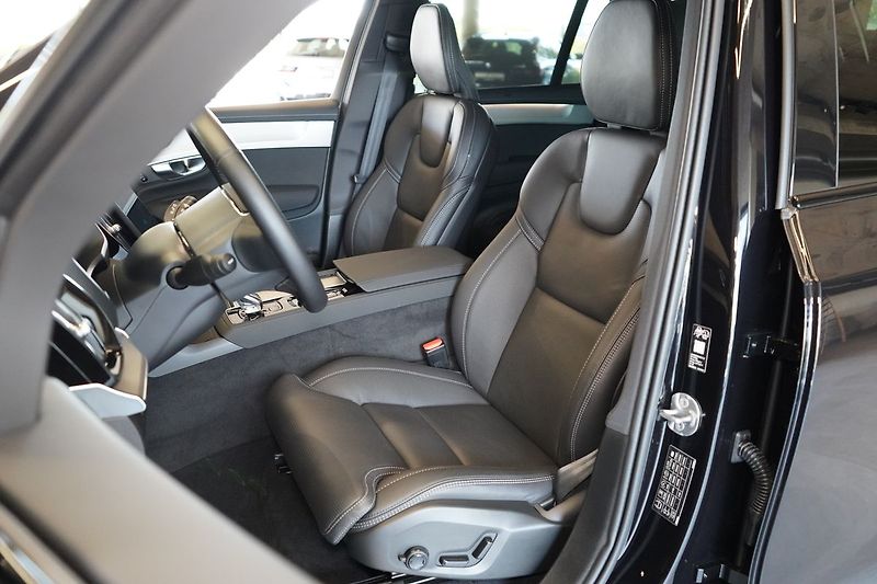 Volvo XC90 T8 PLUS Black Edition, Vzduch - fotka 20 z 50