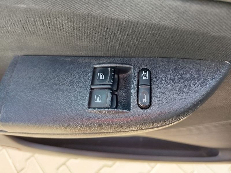 Škoda Fabia Combi 1.9TDi 74kW MAN5 - fotka 13 z 21