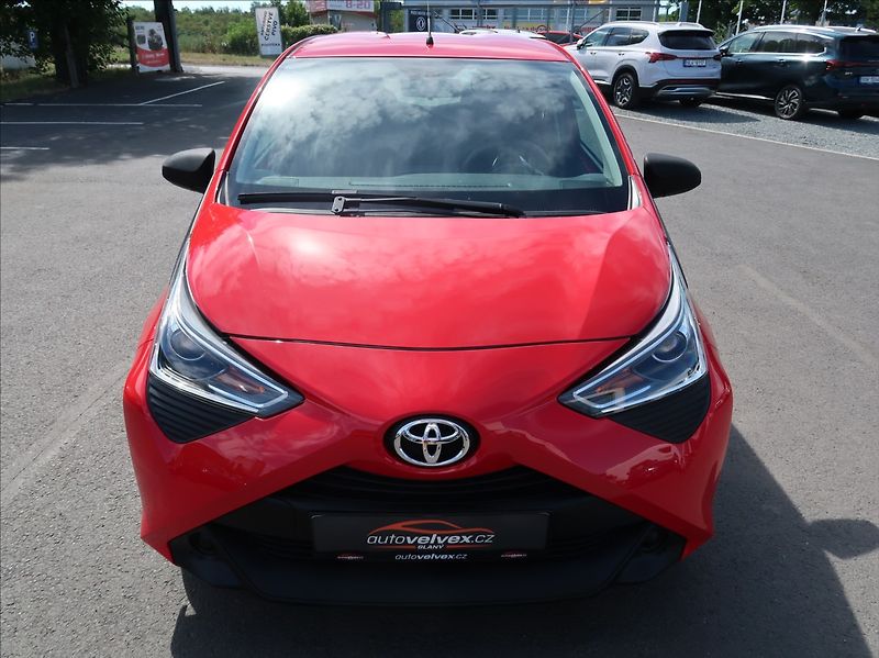Toyota Aygo 1,0 i,NovéČR,klima,38tkm - fotka 7 z 21