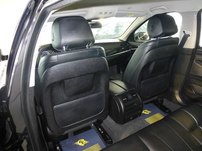 BMW Řada 5 (2016) 520D-KAMERA*ALU**XENONY - fotka 18 z 29