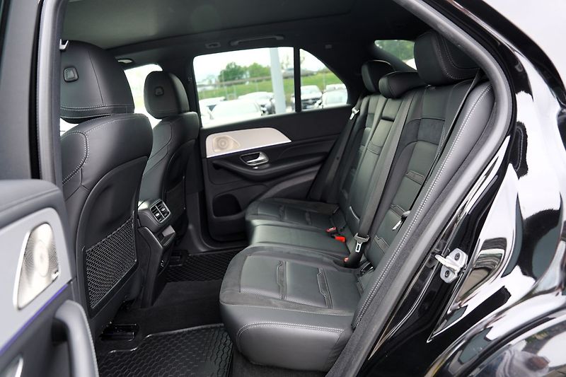 Mercedes-Benz GLE 53 AMG/4Matic+/20/ČR - fotka 36 z 47