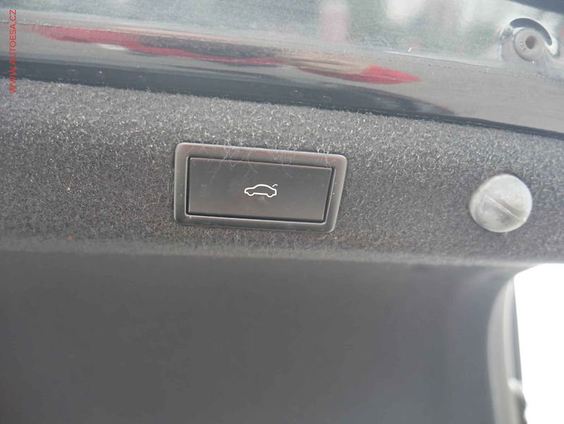 Škoda Superb (2016) 1.8TSi, servis.kniha - fotka 29 z 31