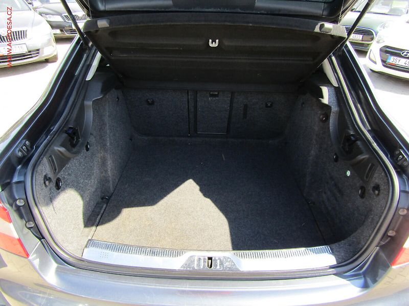 Škoda Superb (2009) 2.0TDi, ČR, Xenon, AC - fotka 7 z 23