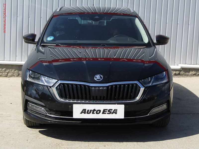 Škoda Octavia (2022) 2.0 TDi, Style, DSG, TZ - fotka 2 z 25