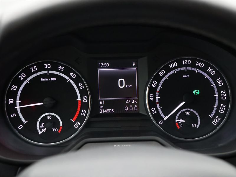 Škoda Octavia RS 2.0 TDI 135kW DSG - fotka 19 z 35