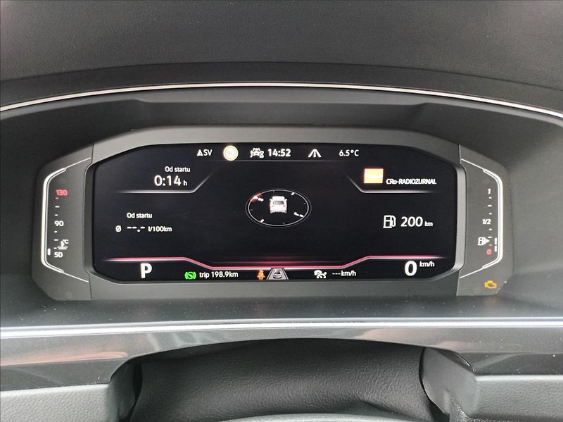 Volkswagen Tiguan 2,0 TDI,147KW,URBAN SPORT,4X4 - fotka 34 z 48