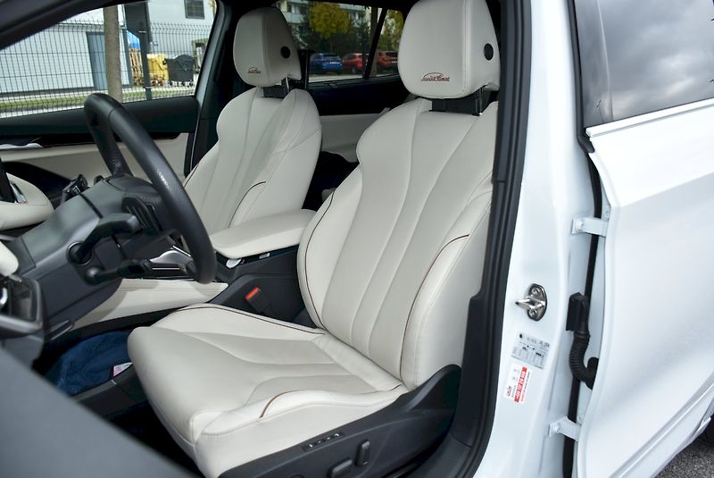 Škoda Enyaq (2025) 85X L&K 210 kW 4x4 - fotka 20 z 30