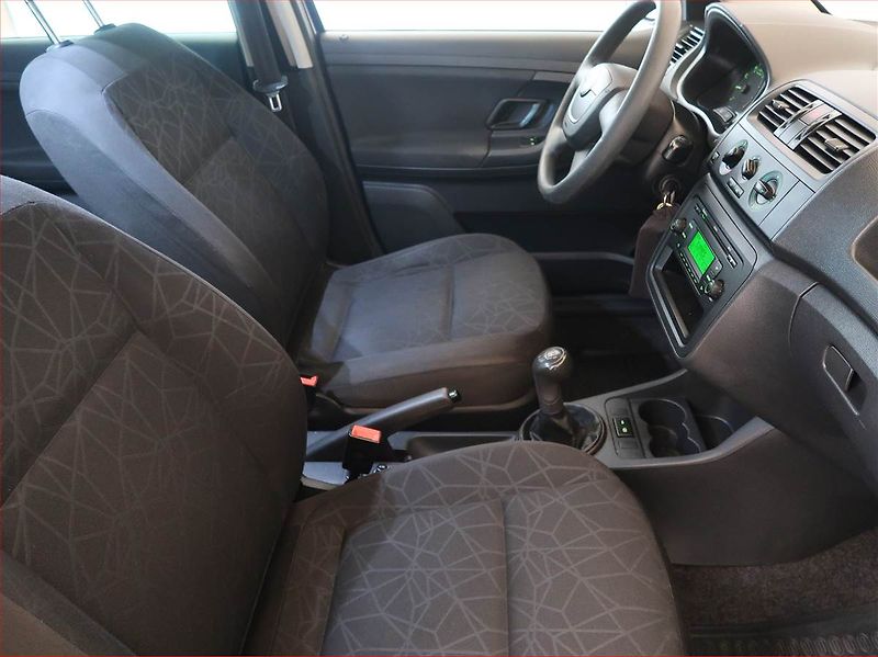 Škoda Fabia (2011) 1.2 12V, Serv.kniha, nová STK - fotka 9 z 14