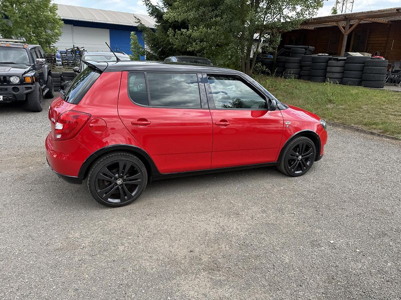 Škoda Fabia 1.2 TSI MONTE CARLO - fotka 7 z 25