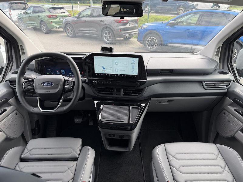 Ford Tourneo Custom Titanium X L2, Tourneo, 2.5 Du - fotka 15 z 22