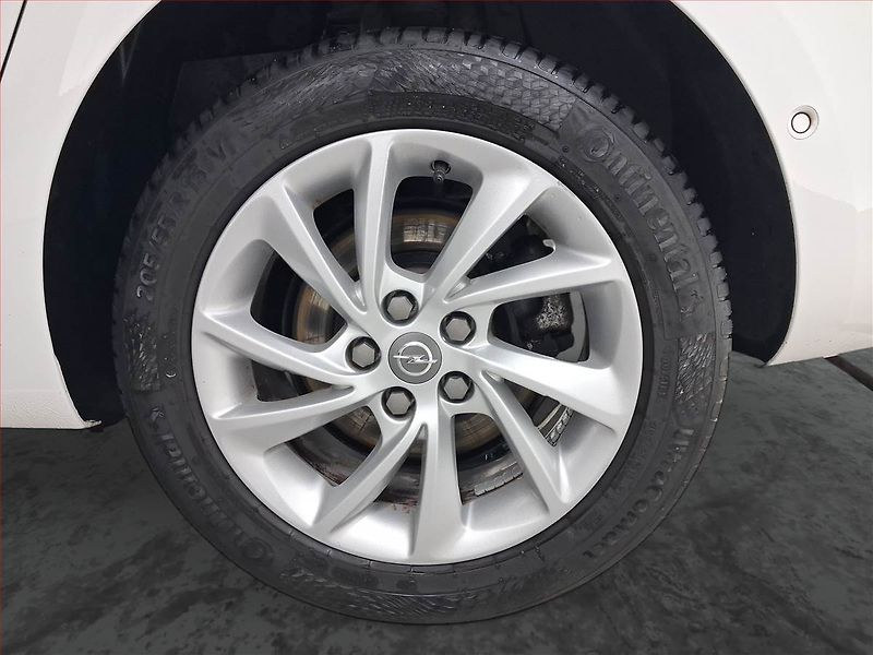 Opel Astra (2018) Innovation 1.6 CDTI, Automat - fotka 15 z 16