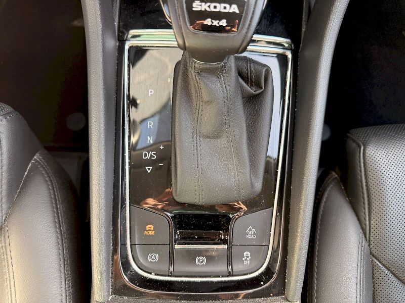 Škoda Kodiaq (2023) L K 2,0 TDI 4x4 147 kW  7 Auto - fotka 33 z 34