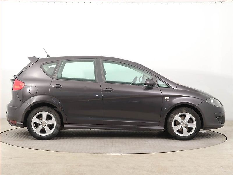 Seat Altea (2005) 2.0 FSI, po STK, udržované - fotka 6 z 14